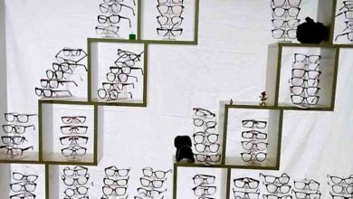 Yves St Paul tem óculos solares com lentes de grau