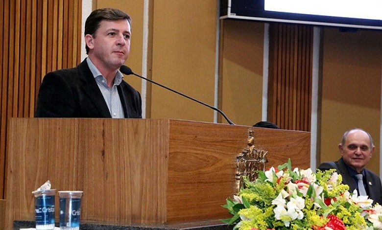 Salários de comissionados