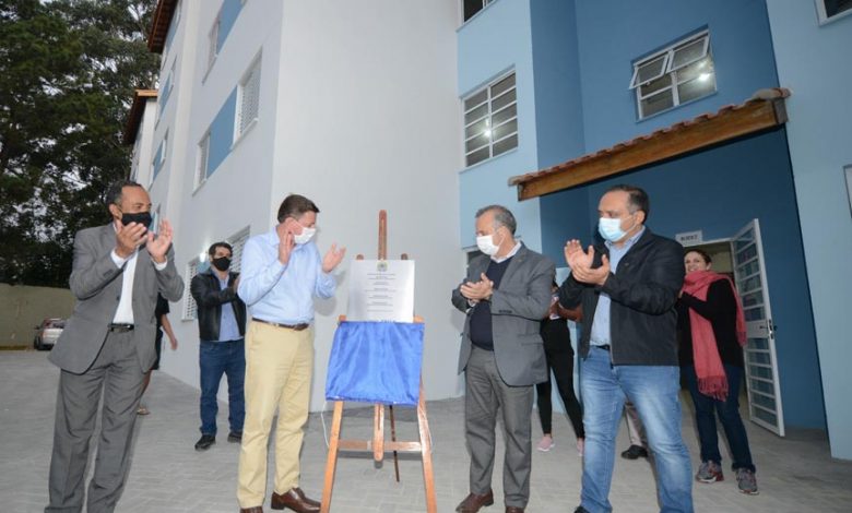 Em São Bernardo, prefeito Orlando Morando e ministro Rogério Marinho vistoriam obras de melhorias no Grande Alvarenga