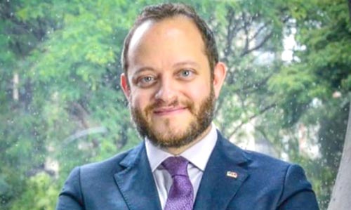 Simionato é especialista em direito previdenciário