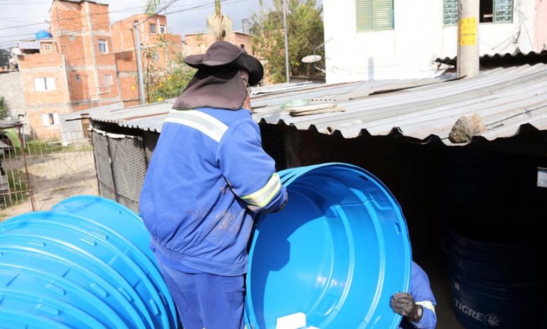 Sabesp entrega 49 caixas d’água para população de Diadema
