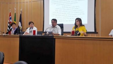 Professor Jander Lira em Audiência Pública com Mulheres debatedoras na Câmara Municipal
