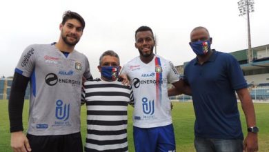 Caio Bolonhin(goleiro), Carlos Silva(administrador de futebol), Matheus Santos(zagueiro) e Fabinho Félix(coordenador de futebol).