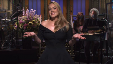 Adele faz piada sobre perda de peso e canta hits antigos no 'SNL'