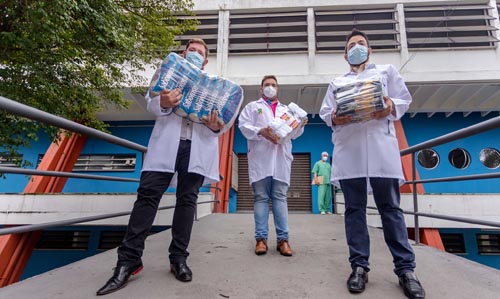 Profissionais do Hospital de Campanha de Santo André