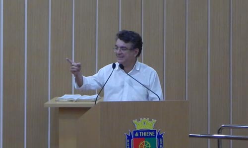 Jander_tribuna
