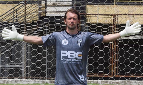 Goleiro Felipe Rocha destaca motivação com chegada ao Cachorrão