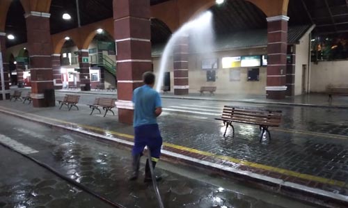 Terminal Rodoviário de Ribeirão Pires passa por desinfecção