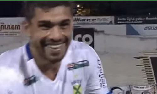 Gegê fez golaço na vitória contra a Ponte Preta em Campinas