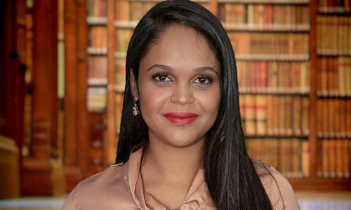 Lorrana Gomes é advogada de Belo Horizonte
