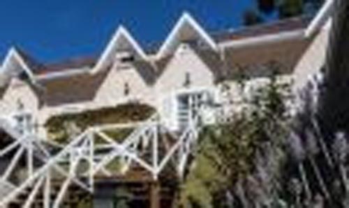 Pousada Caminho das Pedras e Villa Belle Chalés