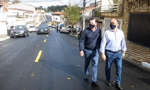Entrega Pavimentação Asfalto Rua Vitorio Medici 11 foto Omar Matsumoto PMSBC