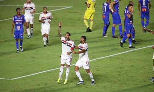 Tricolor fica isolado na liderança do Grupo B do Paulistão; Azulão é lanterna no Grupo D