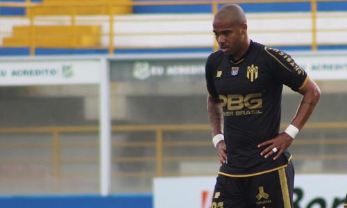 lateral-direito Osvaldir