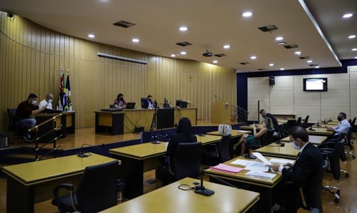 secretária Marisa Catalão e dos vereadores