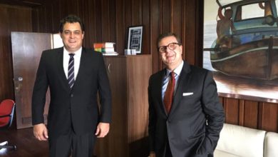 Encontro ocorreu entre o deputado federal, Geninho Zuliani, autor de projeto brasileiro que cria o documento e o embaixador italiano, Francesco Azzarello
