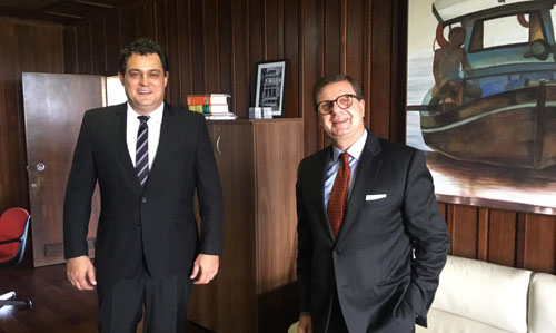 Encontro ocorreu entre o deputado federal, Geninho Zuliani, autor de projeto brasileiro que cria o documento e o embaixador italiano, Francesco Azzarello