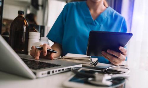 Teleatendimento é realizado por plataforma interativa | Shutterstock