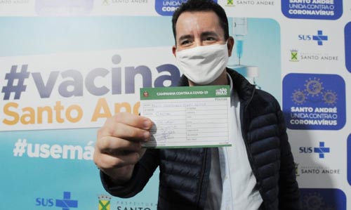 Vacinação prefeito Paulo Serra - Foto - Foto - Angelo