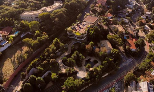 Casa assinada por Ruy Ohtake