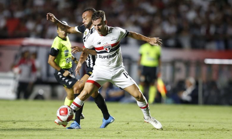 Em jogo que VAR entrou em ação três vezes, deu Santos contra o São Paulo - Crédito - Rubens Chiri e Paulo Pinto/Saopaulofc.net