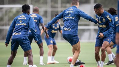 Jogadores do Santos realizaram treino no CT Joaquim Grava, ontem (26), na Capital - Crédito: Santos Futebol Clube