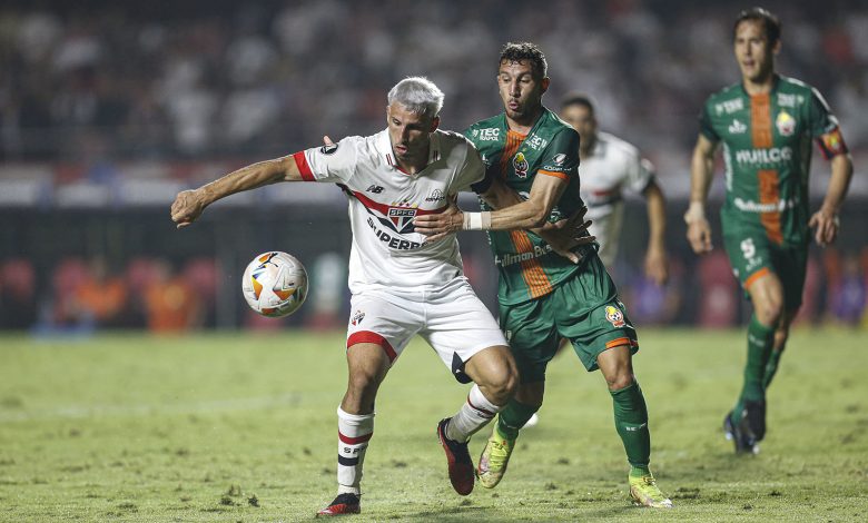 Calleri volta a jogar, marca seu gol e tira o peso do elenco e a pressão do técnico - Crédito: São Paulo Futebol Clube