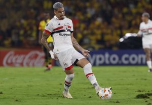 Luciano atuou como meia e respondeu bem em campo - Crédito: São Paulo Futebol Clube