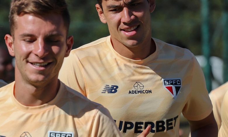 Elenco fez último treino, ontem (07), antes de viajar ao Chile - Crédito: São Paulo Futebol Clube