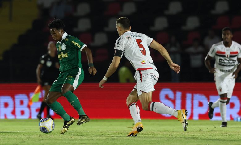 Endrick não brilha como em outros dias, mas o Verdão está nas oitavas da competição - Crédito: Cesar Greco/Palmeiras/by Canon