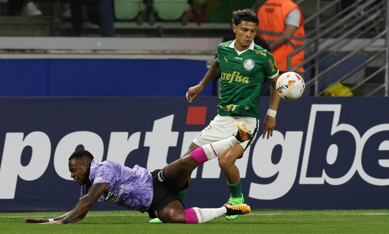 Richard Ríos foi o autor do gol de falta que abriu caminho para vitória do Verdão - Crédito: Cesar Greco/Palmeiras/by Canon