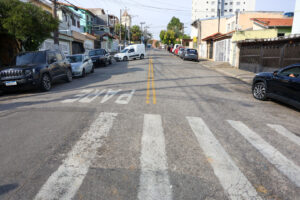 Ao todo serão pavimentadas 15 vias da região, totalizando 5 km de ruas atendidas - Crédito: Gabriel Inamine/PMSBC