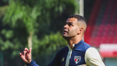 Alisson pede a presença da torcida para empurrar o time em busca de outra vitória - Crédito: Erico Leonan / saopaulofc.net