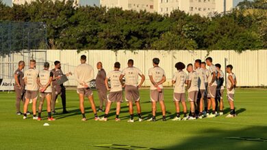 Elenco se reapresenta e tenta se reconstruir sem técnico, por enquanto quem comanda é Raphael Laruccia, da equipe Sub-20 - Crédito: Hugo Rodrigues/Agência Corinthians