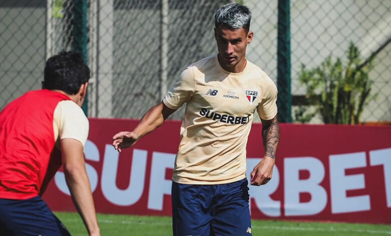 Ferreira reencontra o Grêmio, time que atuou por dez anos - Crédito: Erico Leonan / saopaulofc.net