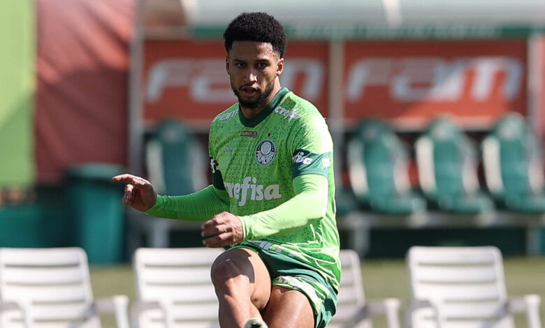 Murilo segue cronograma de transição física, mas já trabalha em campo integrado ao elenco - Crédito: Cesar Greco/Palmeiras/by Canon