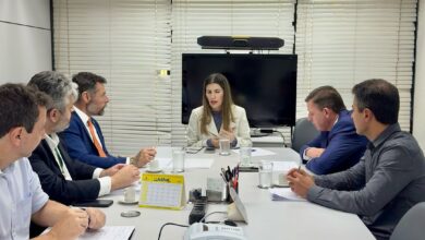 Orlando Morando cumpriu duas agendas oficiais, uma delas com a subsecretaria de Relações Financeiras, Suzana Braga