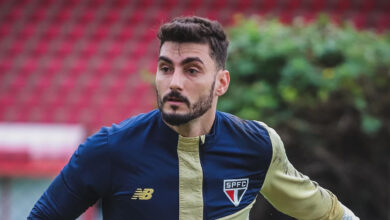 Rafael retorna da Seleção e pode voltar a ser o titular no lugar de Jandrei - Crédito: Erico Leonan / saopaulofc.net