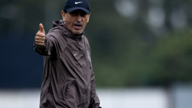 Técnico argentino Ramón Díaz comanda treino após vitória sobre o Criciúma - Crédito: Rodrigo Coca / Ag.Corinthians