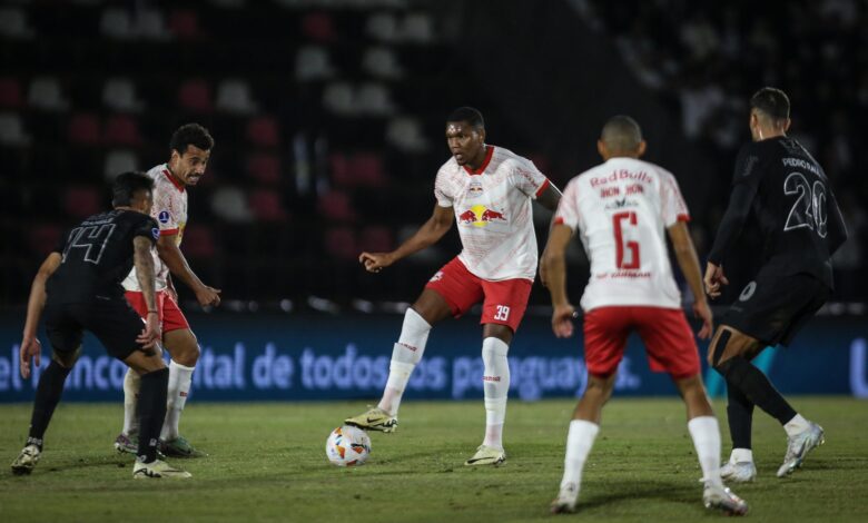 Red Bull Bragantino perde por 2 a 1 e precisa vencer por um gol de diferença para levar a decisão para os pênaltis - Crédito: Ari Ferreira/Red Bull Bragantino