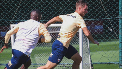 Elenco treino, mas Luciano está fora do duelo para cumprir suspensão pelo terceiro cartão amarelo - Crédito: Erico Leonan / saopaulofc.net