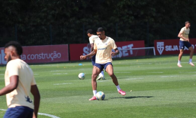 Elenco tem mais um treino ainda hoje (24), agora pela manhã para finalizar a preparação para o duelo com o Vitória - Crédito: Fellipe Lucena / saopaulofc