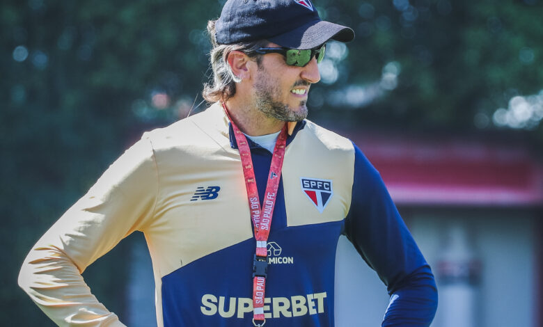 Zubeldía perde seis atletas para a sequência da Libertadores, mas ganha dois reforços - Crédito: Erico Leonan / saopaulofc.net