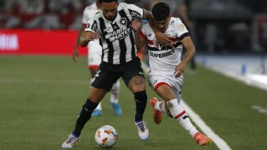 São Paulo ficou acuado quase os 90 minutos, mas conseguiu suportar a pressão e ficou no empate - Crédito: Rubens Chiri / São Paulo FC