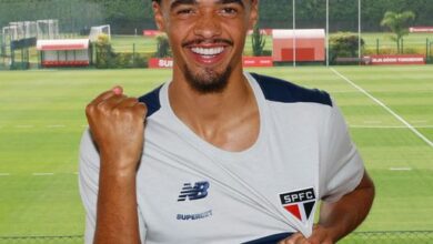 São Paulo traz dois reforços para a sequência da temporada, um deles é o lateral-esquerdo Jamal Lewis, do Newcastle - Crédito: Rubens Chiri / São Paulo FC