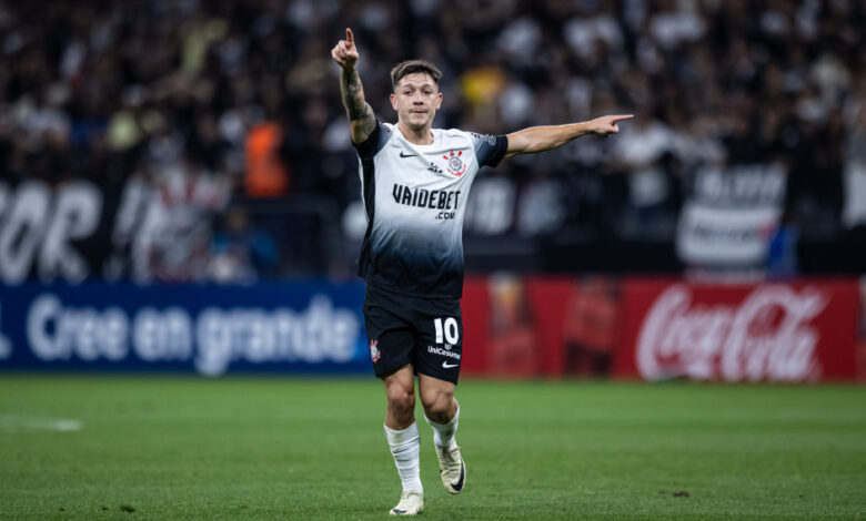 Rodrigo Garro tem sido o cérebro do meio campo do Timão e tem carregado o piano do time - Crédito: Jhony Inacio / Meu Timão