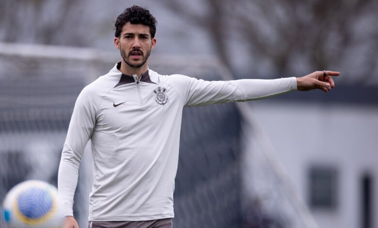 Elenco tem mais um treino ainda na tarde de hoje (20) antes de enfrentar o Atlético-GO amanhã (21) - Crédito: Rodrigo Coca/Agência Corinthians
