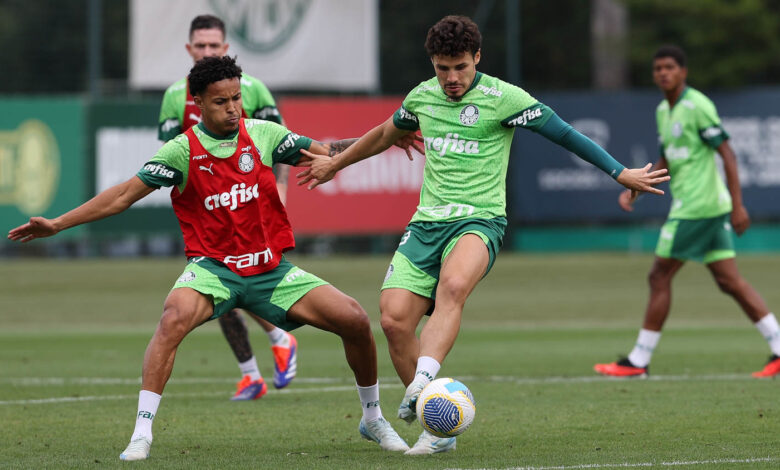 Veiga treina para voltar a ser o protagonista nas criações de jogadas do Verdão - Crédito: Greco/Palmeiras/by Canon