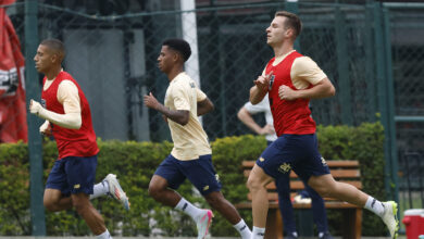 Elenco treina sem Patryck, que se recupera de lesão, e Ferraresi, Jamal e Bobadilha que defendem suas seleções - Crédito: Rubens Chiri / saopaulofc.net