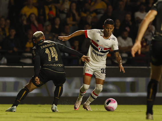 Com empate diante do Criciúma, Tricolor viu a vaga direta para Libertadores 2025 ficar mais distante - Crédito: Rubens Chiri/São Paulo FC